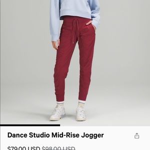 LuluLemon Mid Rise Joggers